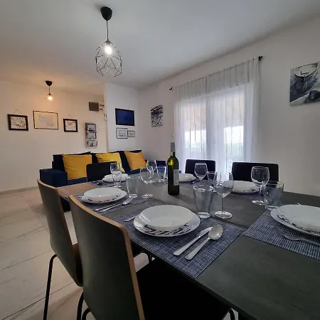 Holiday home House Da & Do *